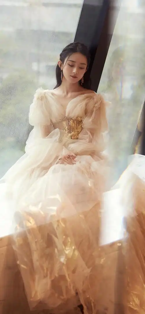 时间:2021-04-06浏览:(1383)标签:赵丽颖格式:jpg热门壁纸标签l英雄