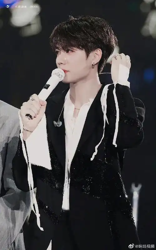 一秒惊艳的神仙落泪#出道舞台,解散场,生日会,音乐剧巡演,@林彦俊