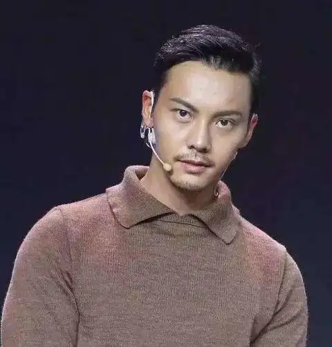 男星留胡子:鹿晗变帅哥哥,凡凡成邋遢大叔,杨洋胡歌成熟有魅力