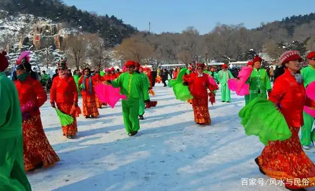中国年味春节过大年,东北的过年民俗,准备好吃的开心又快乐