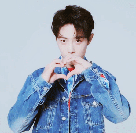 博君一肖肖战王一博情侣动图～心