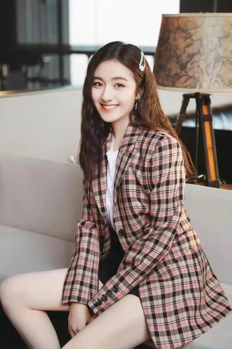 李兰迪精美壁纸:笑容甜美,美丽动人!