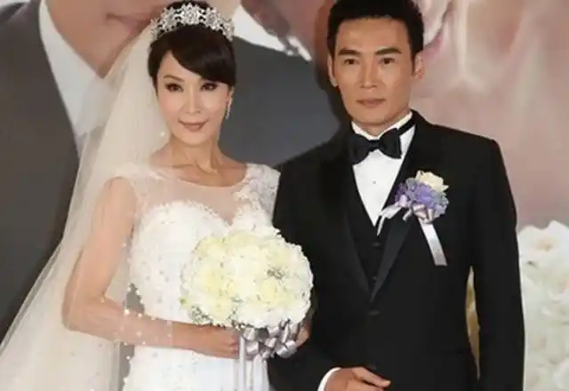 结婚六年分居两年前妻疑似婚内劈腿54岁焦恩俊情路太坎坷