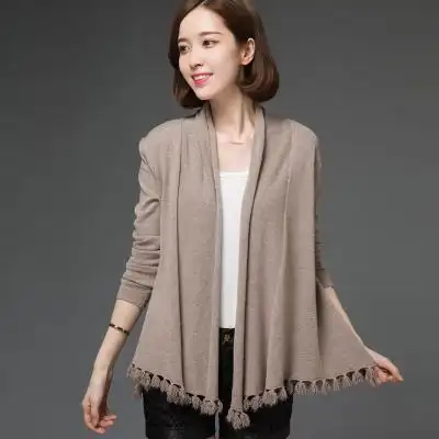 披肩外套新款,秋冬披肩搭配衣服图片