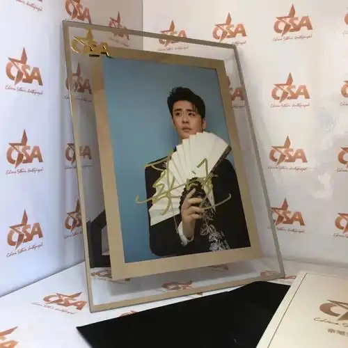 张云雷亲笔签名照,含玻璃相框,带证书77礼盒#张云雷
