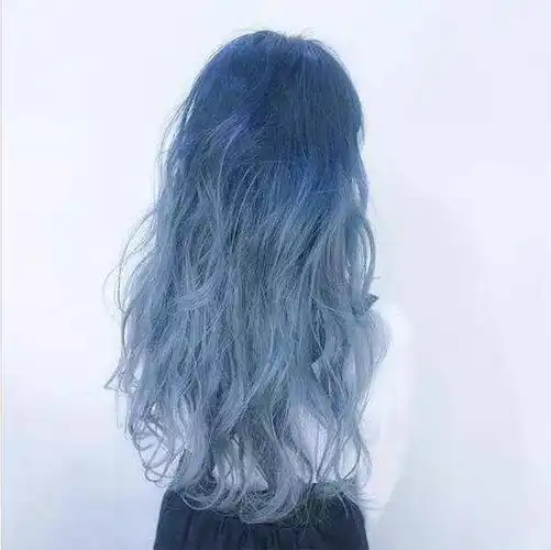 让你同时用头黑色,灰色和蓝色三种发色,即使后期长出新头发也不会太过