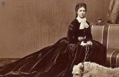 喜欢看《茜茜公主》朋友别沉浸其中,现实无奈,直接导致一战爆发