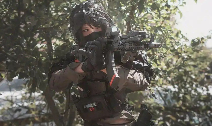 虽然是可爱的男孩子twidestinycrossplay