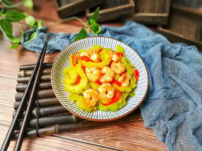 苦瓜炒虾仁