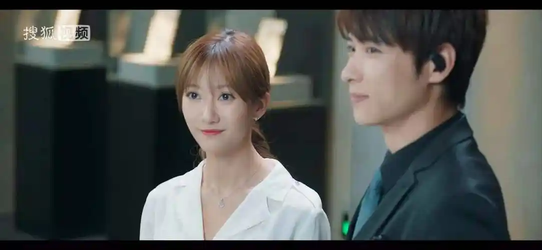 他在逆光中告白实力教学撩男套路这部甜爽网剧套路深