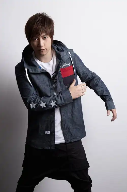 陈信宏!老板穿什么都好看!