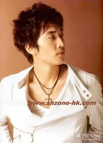 老照片宋承宪早期照片鲜肉脸型男身材帅出天际啊