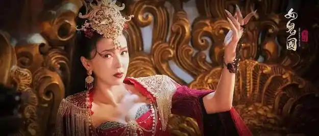 20年星途平平不及师妹刘亦菲|成龙|王珞丹|姚星彤|新闻女王_网易订阅