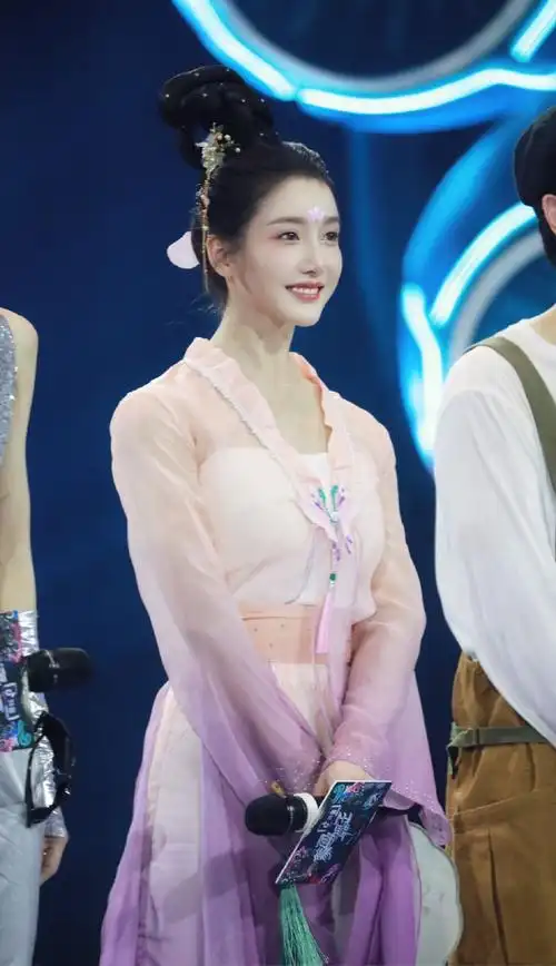 【天外来物】@姜贞羽-aisling即将揭面,剧照福利抢先送上95