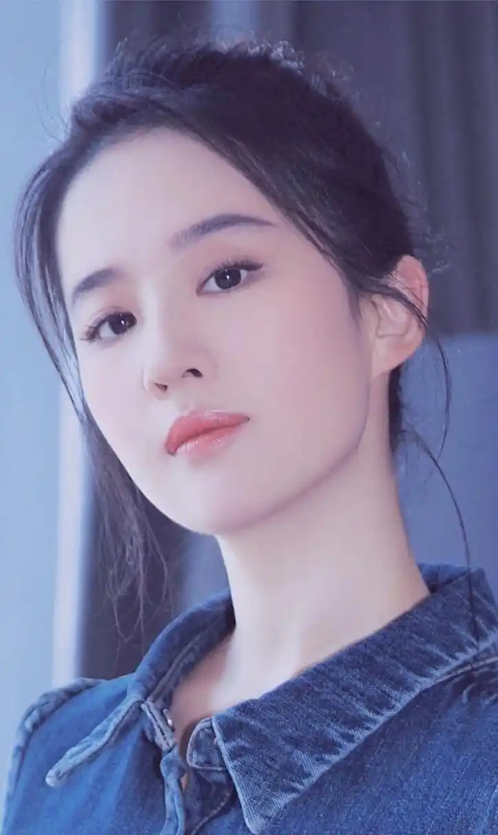 明星壁纸 关晓彤,毛晓彤,江疏影,最后一个是谁啊?