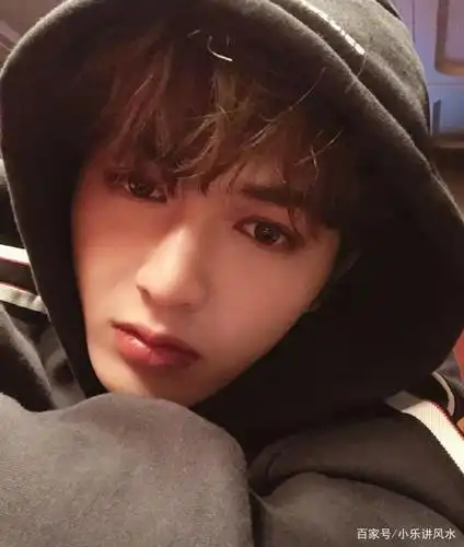 人气偶像朱正廷,素颜状态依旧帅气有型,皮肤状态好到令人羡慕!