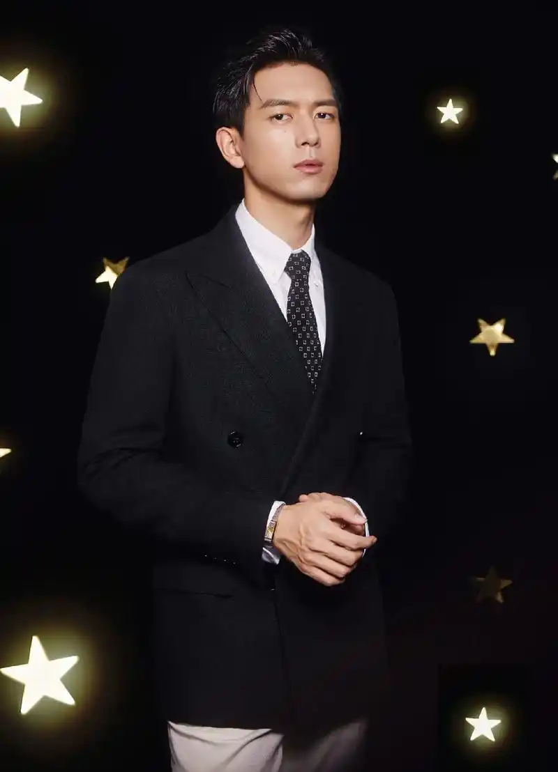 李现 #西装杀 帅气的现哥西装杀 - 抖音