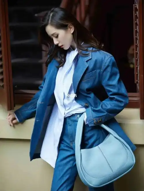刘诗诗流金岁月  #tods品牌代言人刘诗诗  好好看的浅蓝色包包啊!