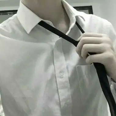 qq头像扯领带男生