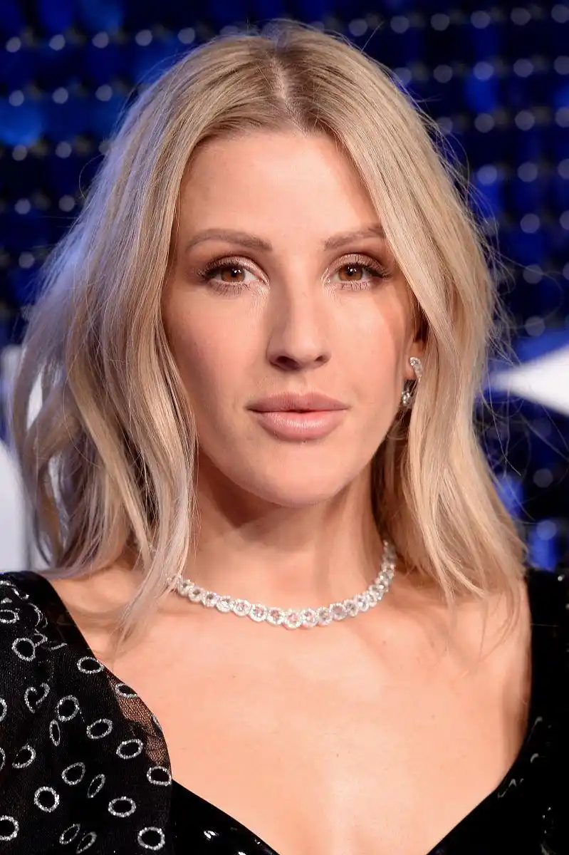 埃利·古尔丁(ellie goulding) 【发型】:中长发,卷发,中分,金发