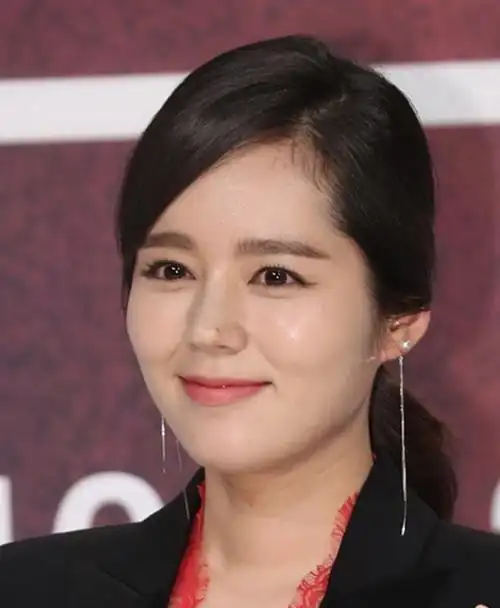 韩佳人嫁人16年公公忽上电视表扬漂亮儿媳只要不一直吃素就行