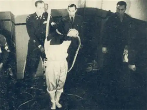 直击甲级战犯松井石根处决现场在绞刑架上挣扎了12分30秒才断气