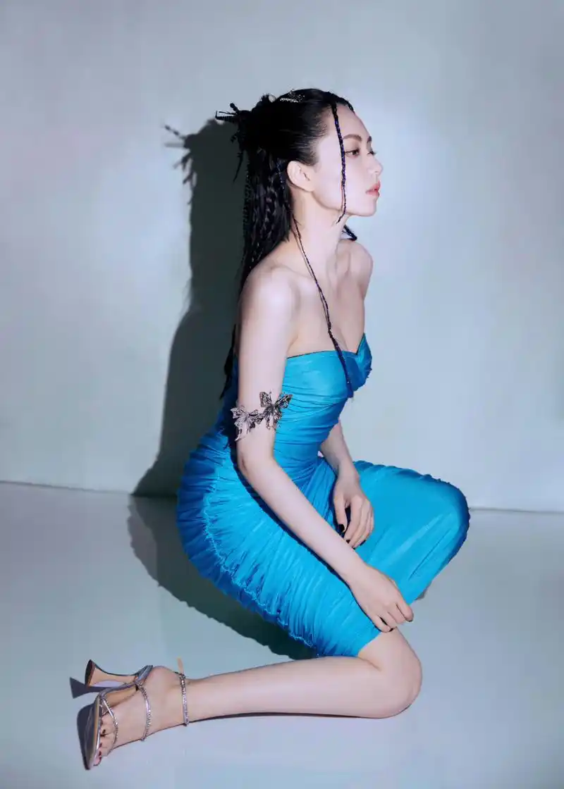 刘惜君 高跟凉鞋 美jio丫[爱你][爱你] 676767#刘惜君