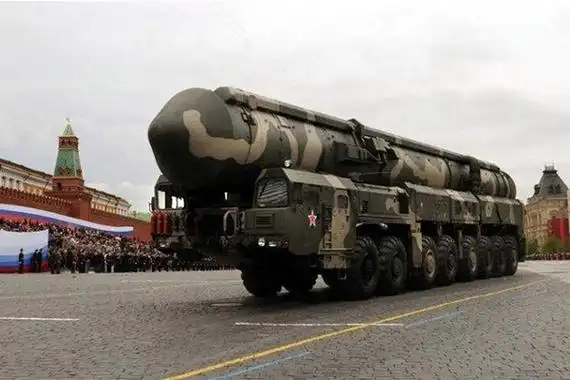 6,俄罗斯的"白杨-m"洲际弹道导弹