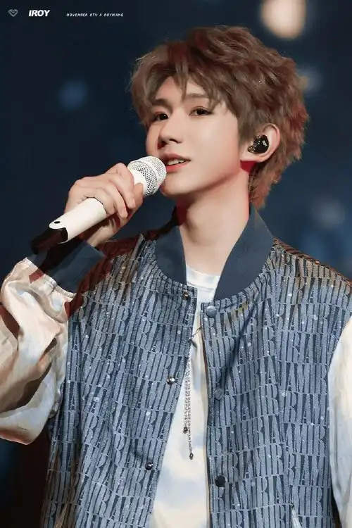 tfboys官博改小尾巴##王源超霸绿海狂欢