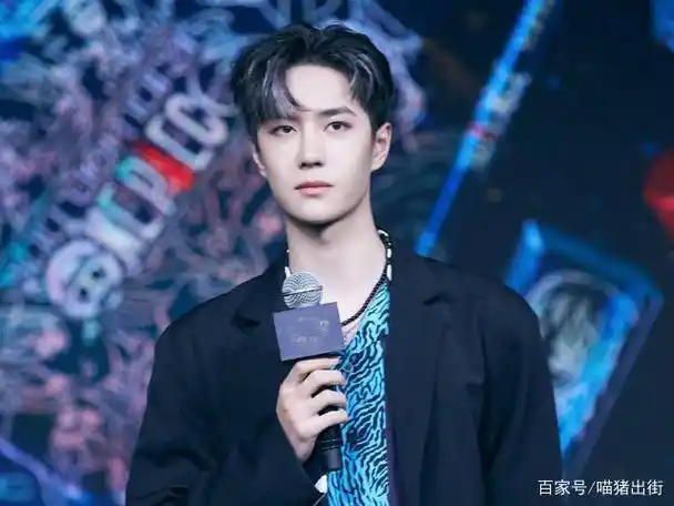 王一博缘何成内娱最帅扫地僧?请看他对小山桃和张艺兴说了什么