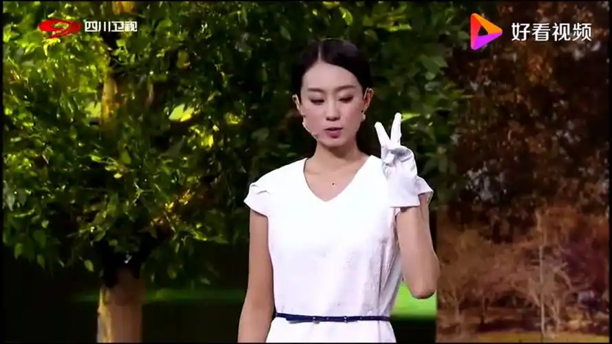 张小斐小品《相亲之白手套》,搞笑演绎相亲那些奇葩人