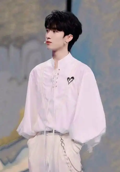 tnt时代少年团严浩翔