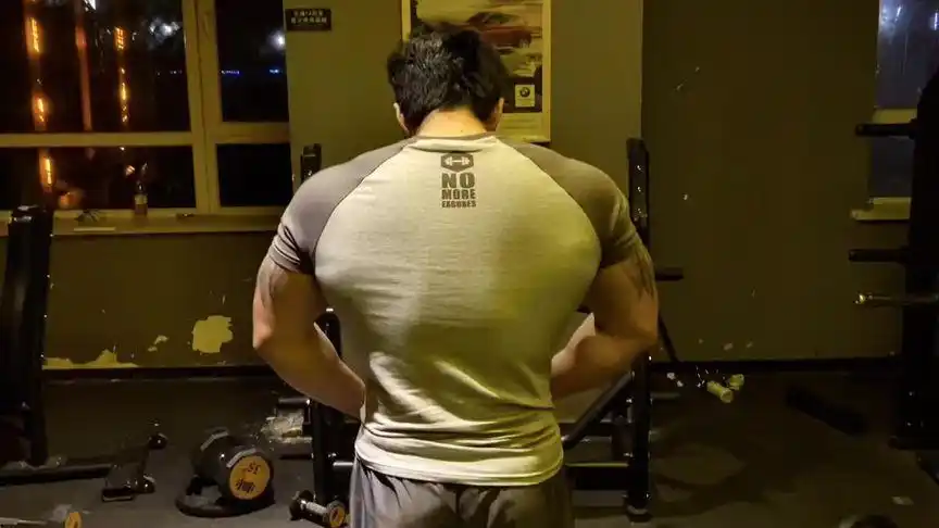 健身 #纹身 #肌肉男养成中 #黎明召唤天使降临 #跨年