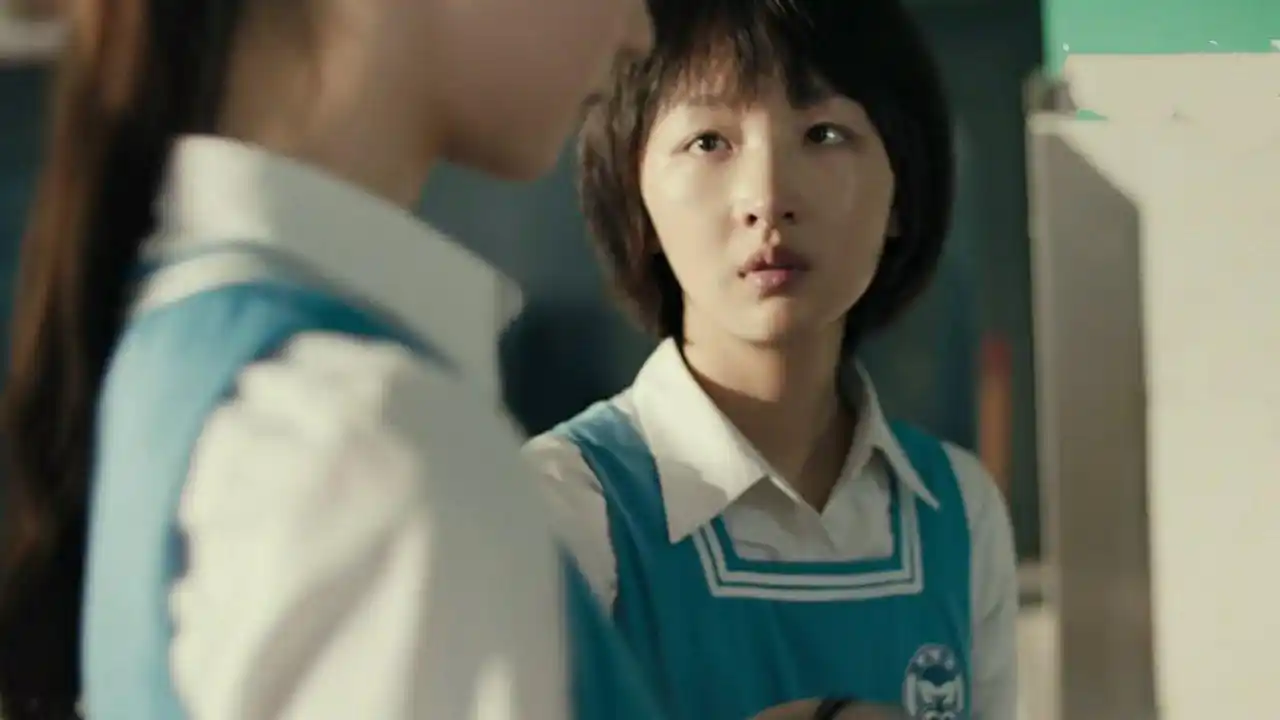 周冬雨易烊千玺凭少年的你演技获肯定戏内戏外故事多