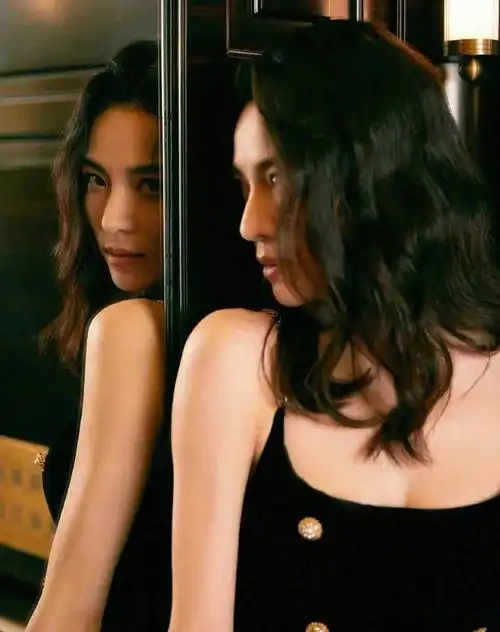 钟楚曦出道10年为何仍不冷不热