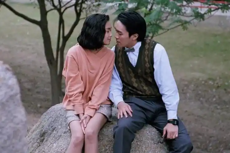 朱茵和周星驰的定情之作一吻之后朱茵满脸享受每一秒都是精华