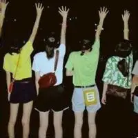 闺蜜4人背影头像吵不散的是闺蜜