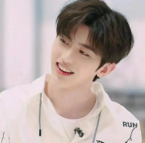 这是本人的第二篇笔记,是蔡徐坤的头像#蔡徐坤头像