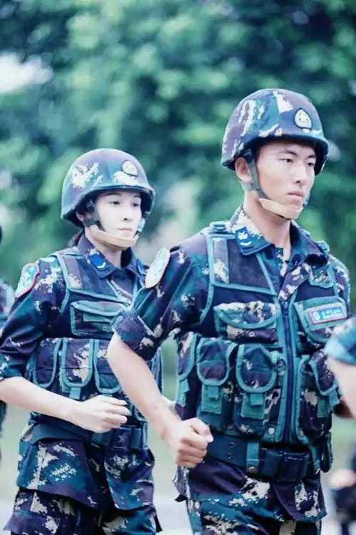 杨幂参军的节目叫什么(杨幂参军的综艺叫什么)-天晟网