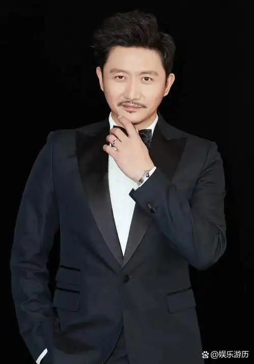 涂松岩:演技与颜值并存,家庭与事.@娱乐游历的动态