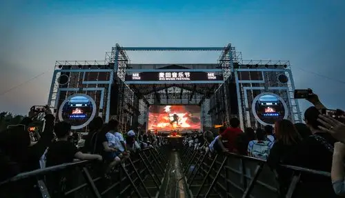 太一麦田音乐节黄金时段开唱原创引发万人狂欢