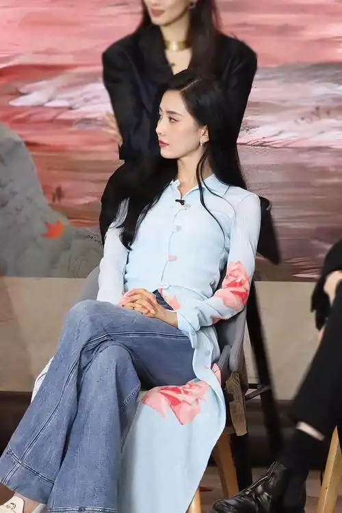 常年保持96斤的刘诗诗,穿搭品味大升级,做女人最不能输得是气质