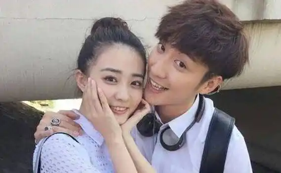 明星过世新闻_13岁因扮演薛宝琴而出名,24岁与张铭恩分手,26岁的徐璐