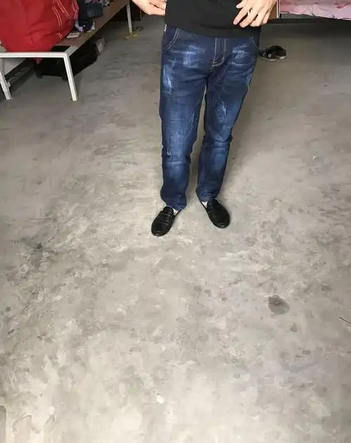 论男人的欣赏水平!老公穿成这样丑爆了!|牛仔裤|上高|运动鞋_新浪新闻