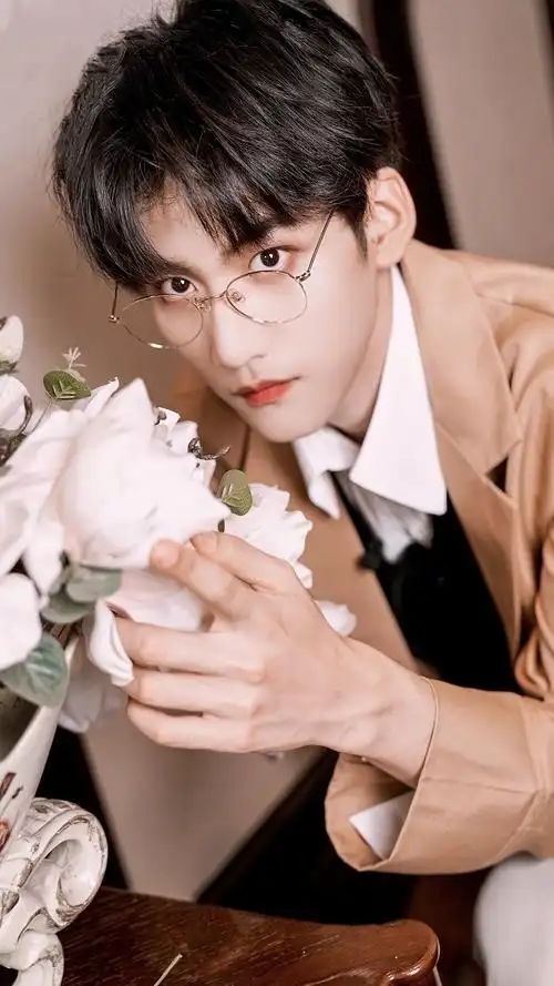 78周柯宇三公踩踩楼78