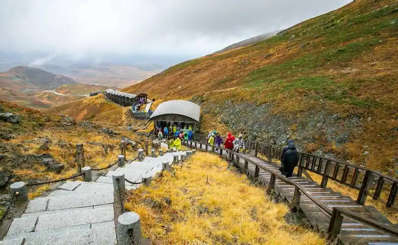 据传长白山就有,需爬1442级天梯_天池_自然_风光