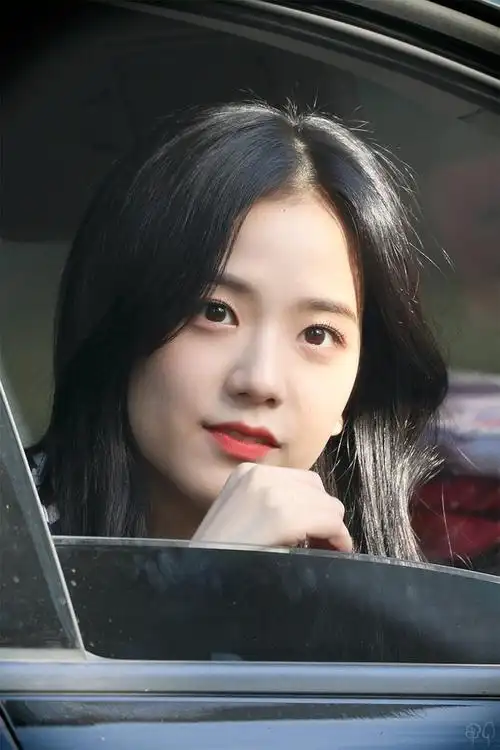 jisoo金智秀正脸照