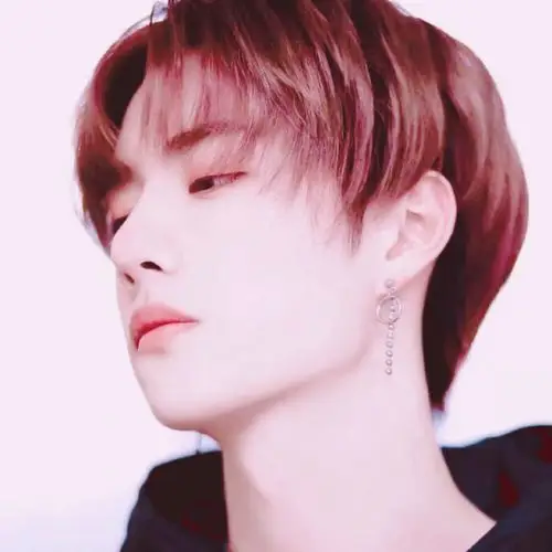 王一博头像. 拿图点赞.