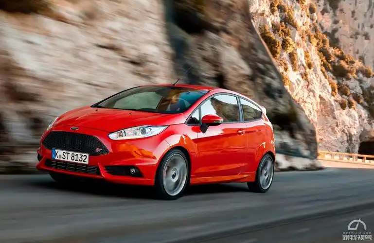 进阶的小钢炮 试驾福特嘉年华st