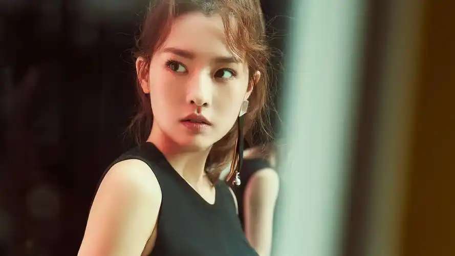 陈语安 黑色特工 写真高清宽屏桌面壁纸壁纸锁屏壁纸图片_动态桌面